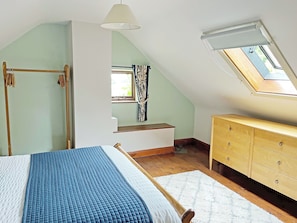 1 bedroom, WiFi (free), bed sheets