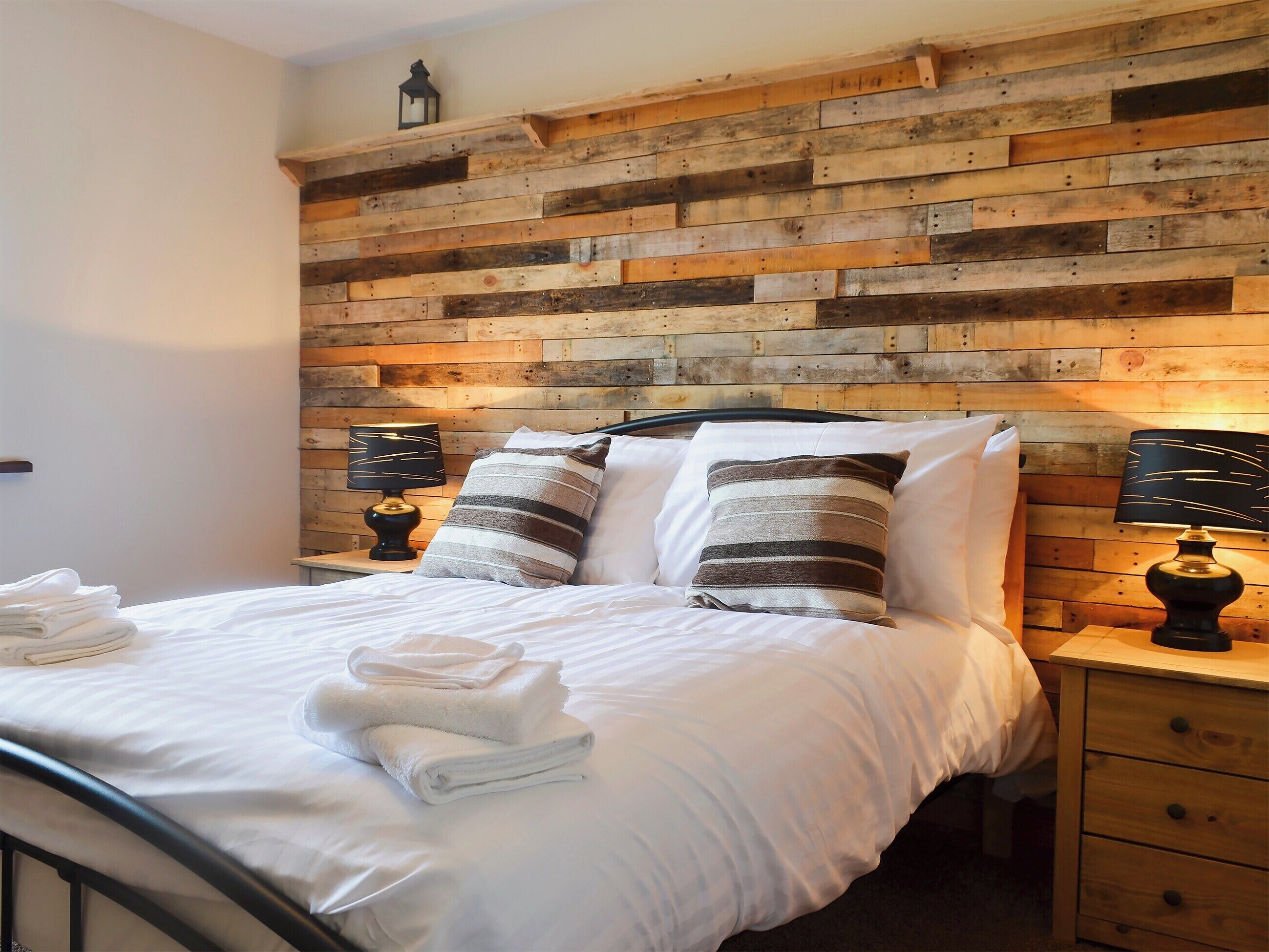 3 bedrooms, free WiFi, bed sheets