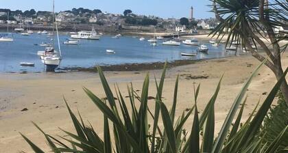 CHARMING GITE AUF DEM RIA DU JAUDY IN ROCHE DERRIEN IN DER NÄHE VON PERROS-GUIREC