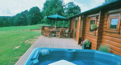 Cider Mill Lodge - HW7420