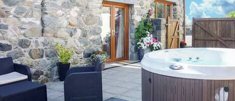 Bain à remous extérieur