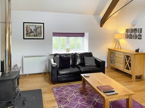 TV, fireplace - 3 bedroom accommodation in Steading, Berwick-upon-Tweed (Steading, Berwick-upon-Tweed)