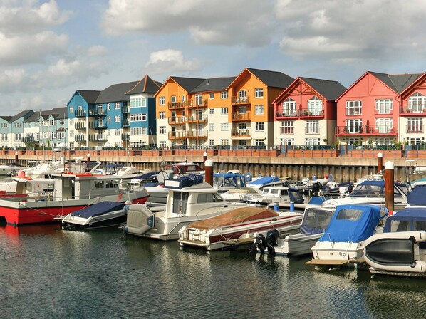 Marina - 2 bedroom accommodation in Kentisbeare, near Cullompton (Kentisbeare, near Cullompton)