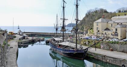 2 Schlafzimmer Unterkunft in Charlestown, St Austell