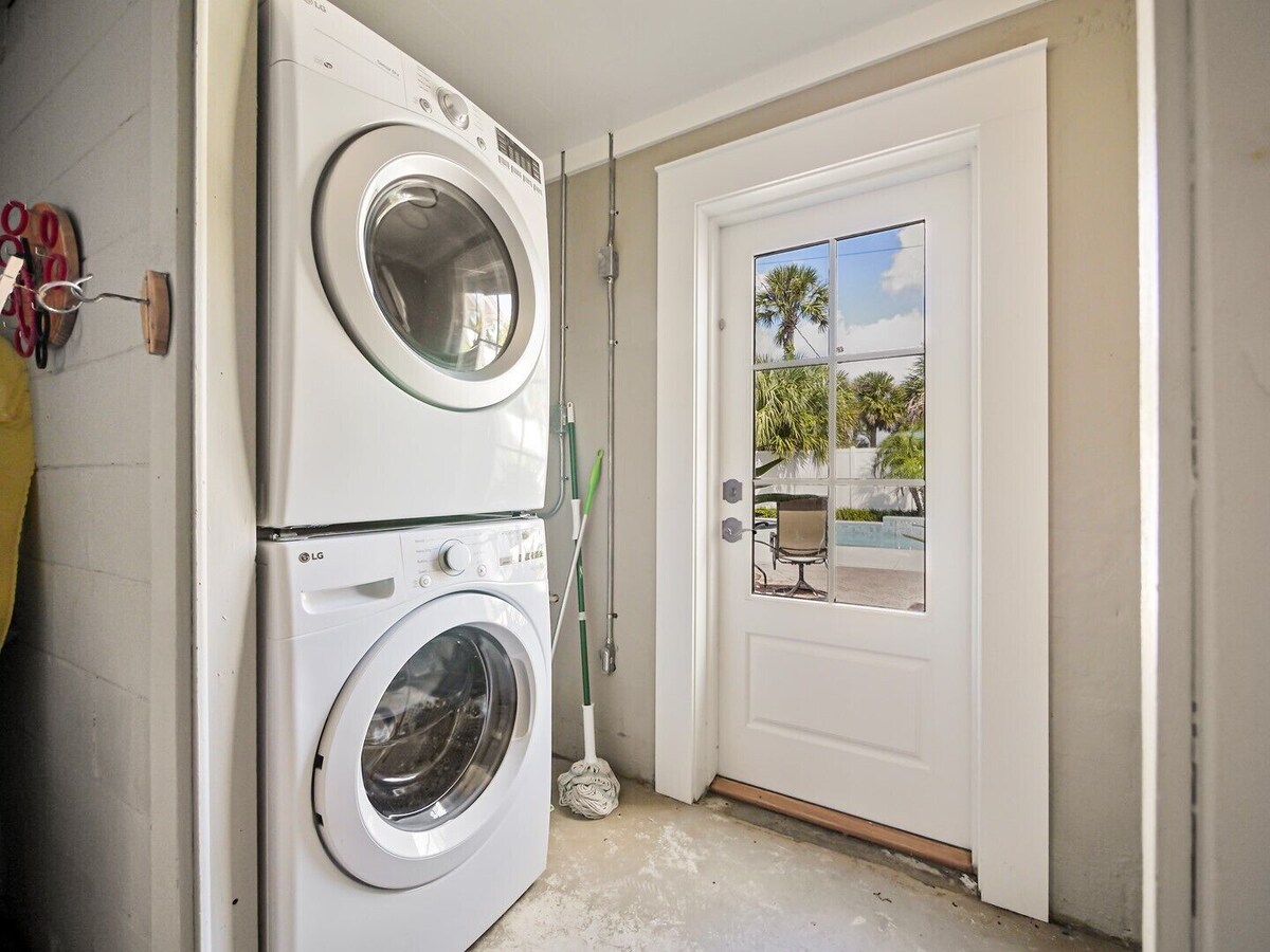 Photo 25 of SaltRunner: Updated 3/2 home with Private Pool