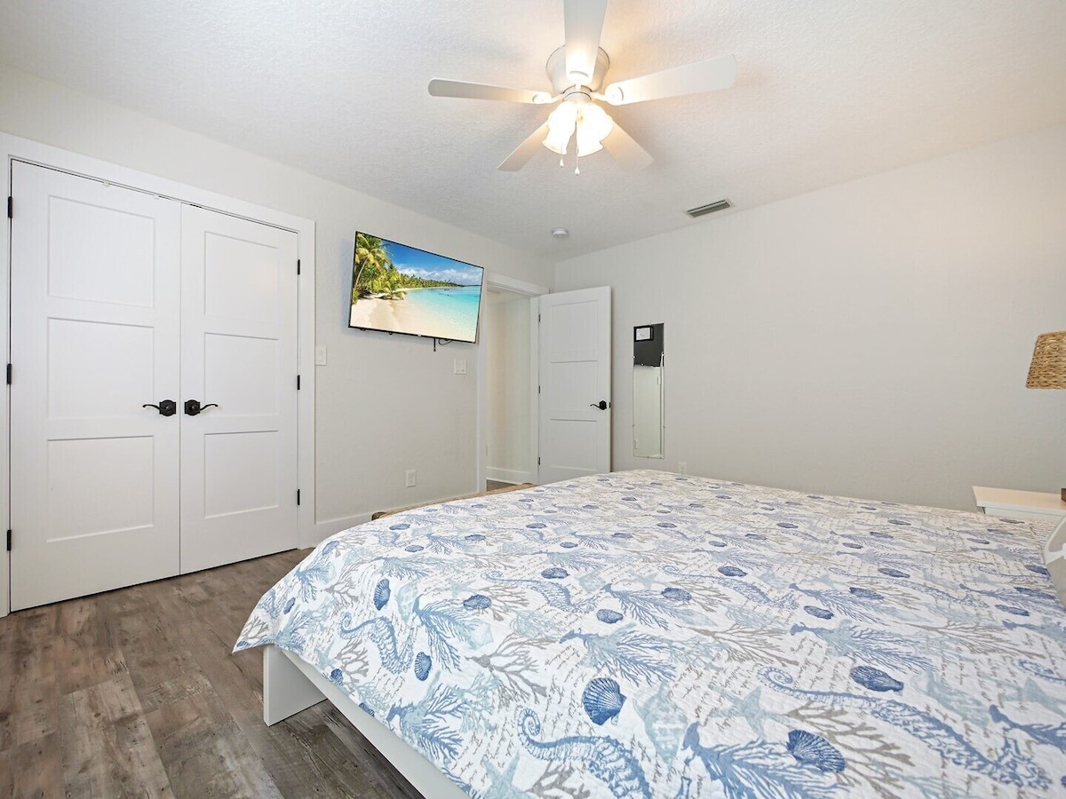 Photo 21 of SaltRunner: Updated 3/2 home with Private Pool