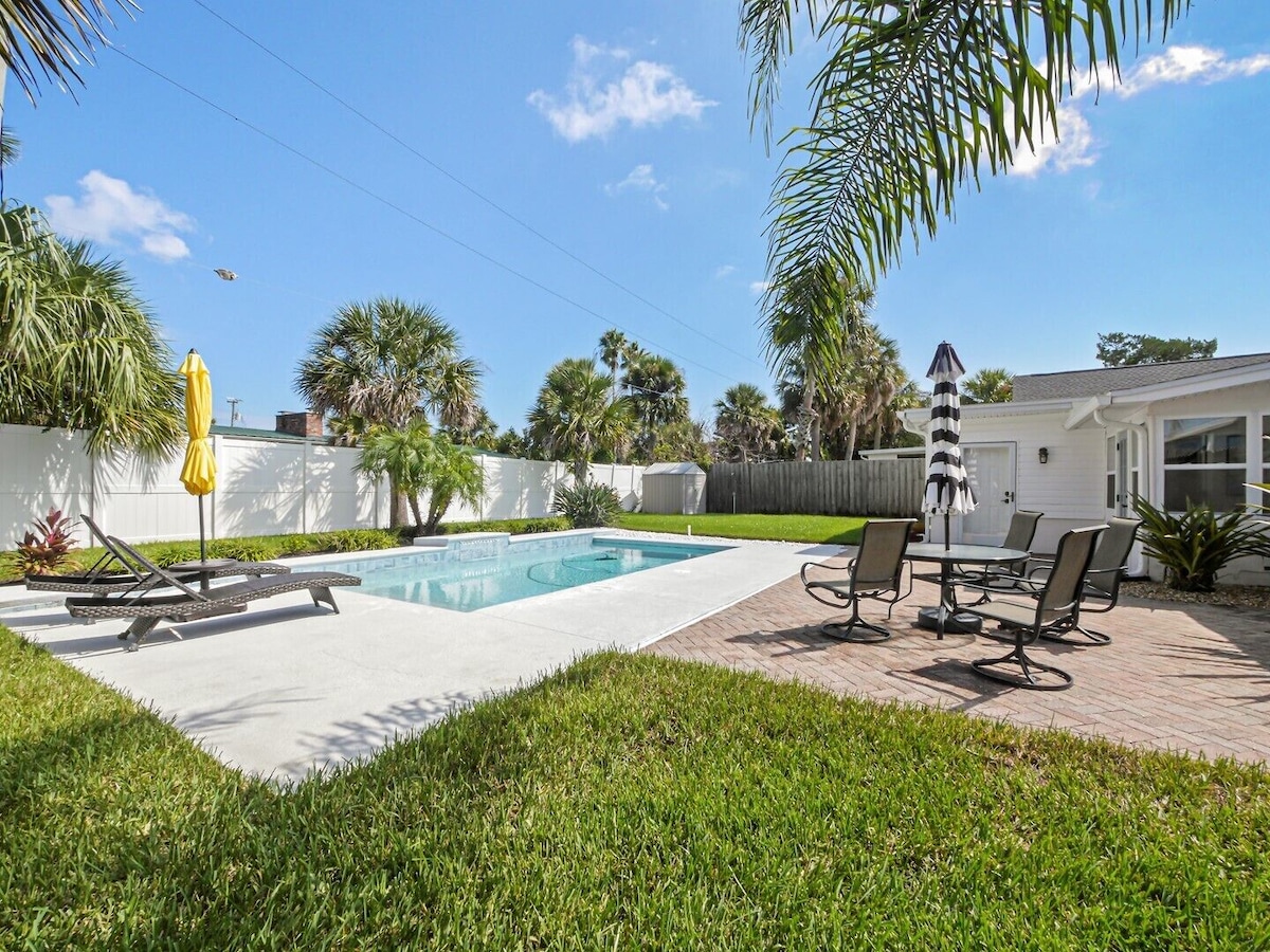 Photo 27 of SaltRunner: Updated 3/2 home with Private Pool
