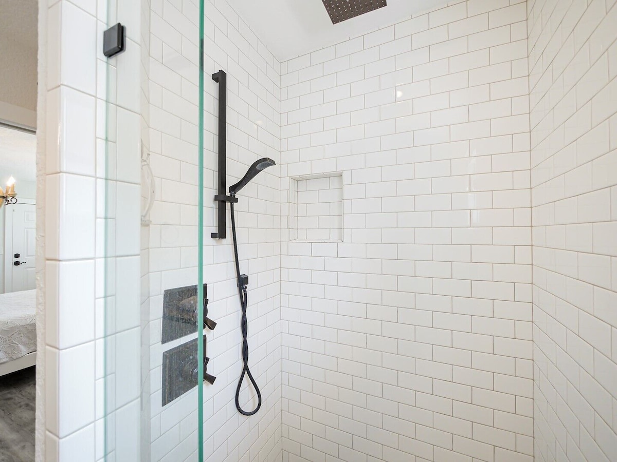 Photo 18 of SaltRunner: Updated 3/2 home with Private Pool