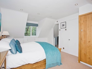 3 bedrooms, free WiFi, bed sheets - 3 bedroom accommodation in Richmond, Swaledale (Richmond, Swaledale)