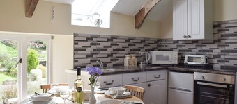 2 bedroom accommodation in White Mill, near Carmarthen