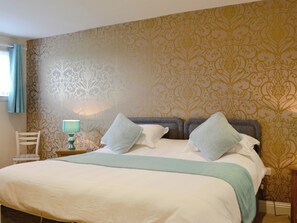 3 habitaciones, wifi gratis y ropa de cama 