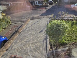 Property grounds - 2 bedroom accommodation in Langbank, near Port Glasgow (Langbank, near Port Glasgow)