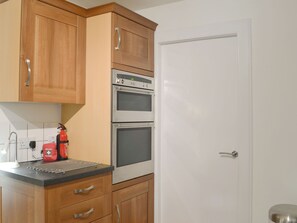 Fridge, oven, stovetop, dishwasher - 5 bedroom accommodation in Craigton, near Inverness (Craigton, near Inverness)