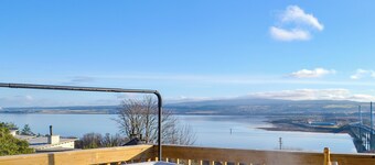 5 Schlafzimmer Unterkunft in Craigton, near Inverness
