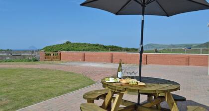 4 bedroom accommodation in Ballantrae, near Girvan