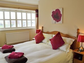 4 habitaciones, wifi gratis y ropa de cama 