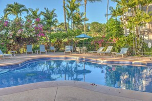 Outdoor pool, a heated pool - Spacious End Unit (Kihei)