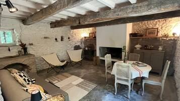 Cheminée, livres