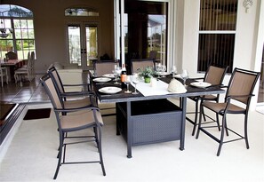 Outdoor dining