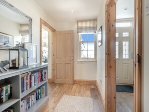 Interior - 4 bedroom accommodation in Nafferton, near Driffield (Nafferton, near Driffield)