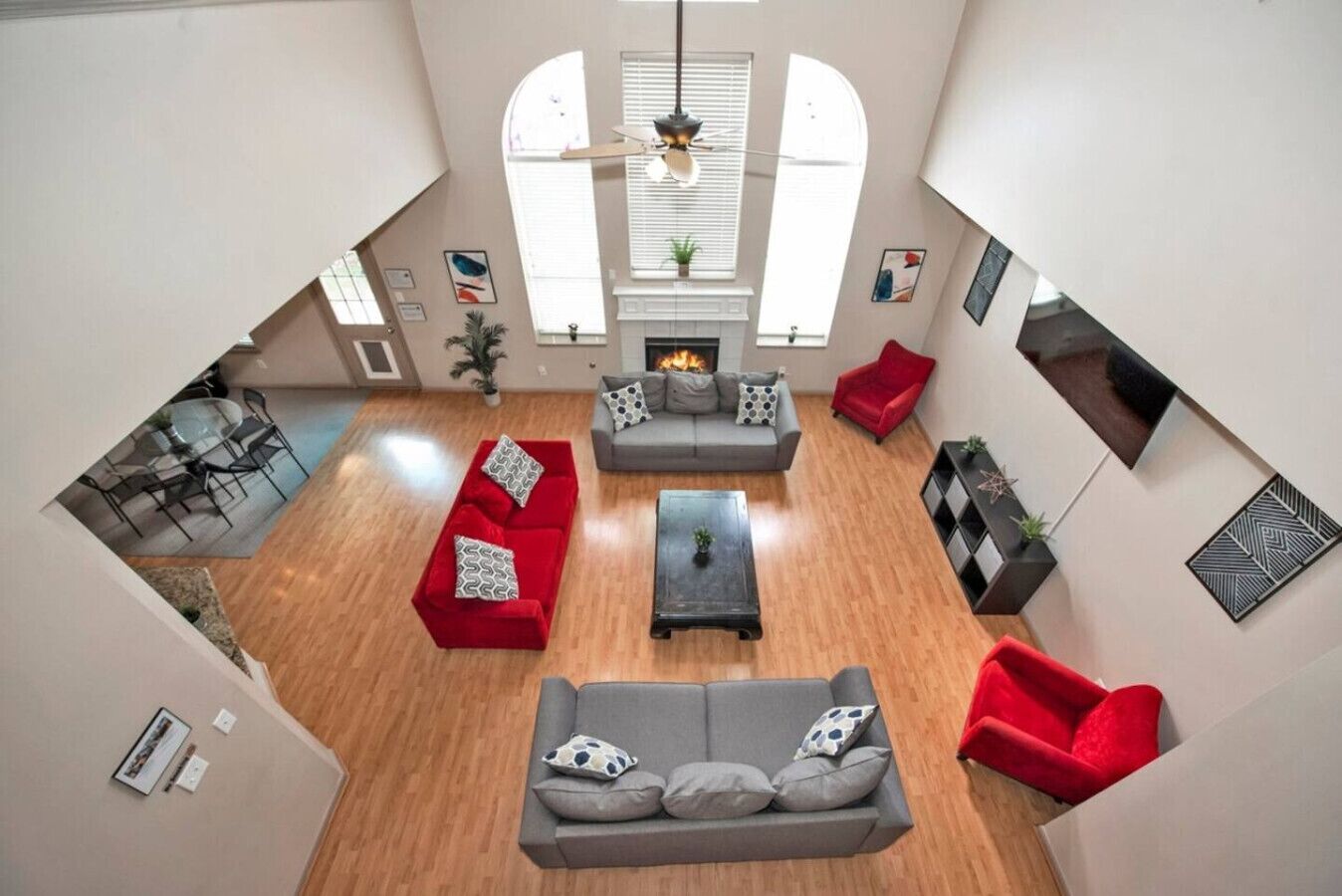 Spacious 7br Houston Home W/ Pool, Game Room & Bbq - Houston, TX
