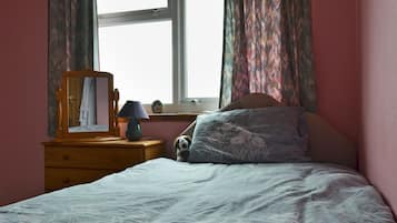 3 quartos, Wi-Fi de cortesia, roupa de cama