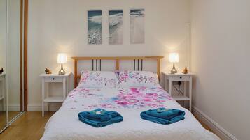 1 bedroom, WiFi (free), bed sheets