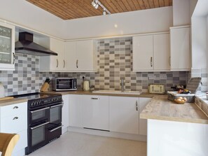 Geschirrspüler, Hochstuhl