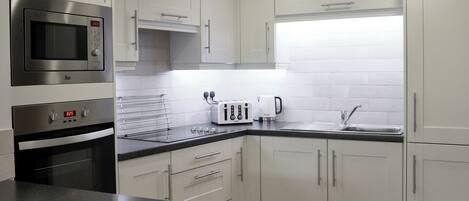 Dishwasher, freezer