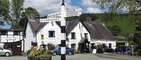 Surrounding area | The Coach House, Llanarmon Dyffryn Ceiriog