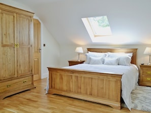 5 habitaciones, wifi gratis y ropa de cama