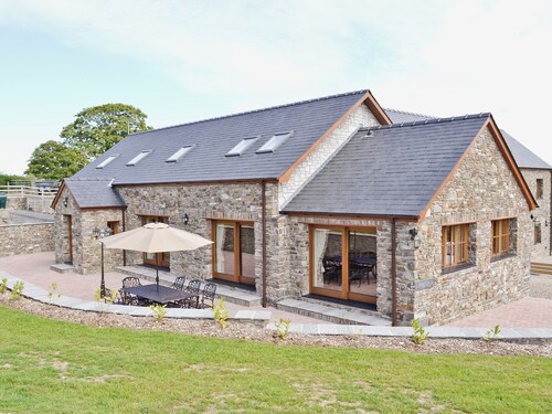 5 bedroom accommodation in Mydroilyn, near Aberaeron