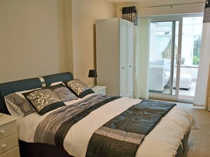 3 Schlafzimmer, kostenloses WLAN, Bettwäsche