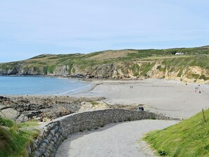 Beach - 3 bedroom accommodation in Church Bay, Anglesey (Church Bay, Anglesey)