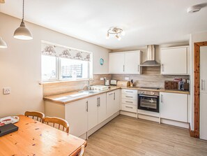 Dishwasher - 3 bedroom accommodation in Portmahomack, near Tain (Portmahomack, near Tain)