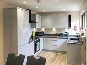 Dishwasher, high chair - 4 bedroom accommodation in Kingston-on-Spey, near Fochabers (Kingston-on-Spey, near Fochabers)