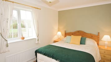 2 bedrooms, free WiFi, bed sheets, wheelchair access
