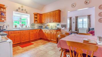 Dishwasher, highchair