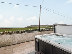 Outdoor spa tub - 3 bedroom accommodation in Penrhos Feilw, near Trearddur Bay (Penrhos Feilw, near Trearddur Bay)