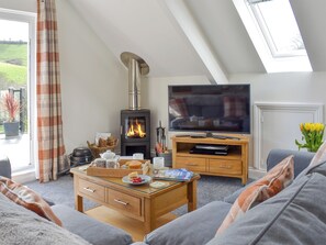 Fireplace - 2 bedroom accommodation in Polmassick, near St Austell (Polmassick, near St Austell)