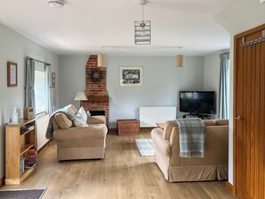 Living area - 2 bedroom accommodation in Goose Green, Pulborough (Goose Green, Pulborough)