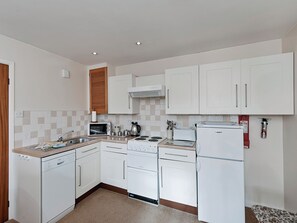 Dishwasher, cookware/dishes/utensils