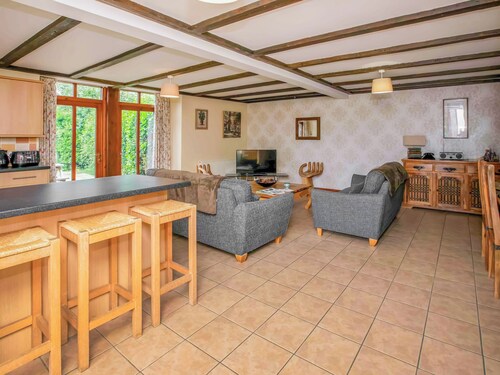 3 bedroom accommodation in Catfield
