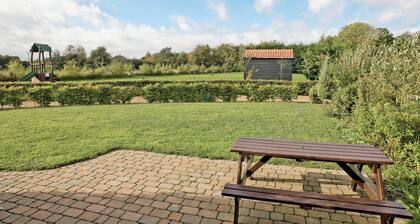 3 bedroom accommodation in Catfield