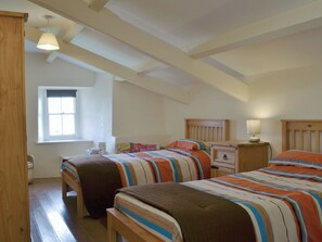 3 bedrooms, bed sheets