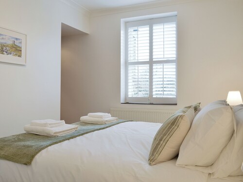 2 bedroom accommodation in Buxton