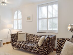 Living area - 2 bedroom accommodation in Buxton (Buxton)