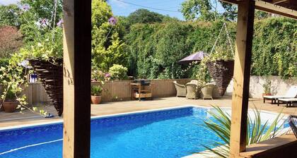 3 bedroom accommodation in Fitzhead, near Wivelscombe