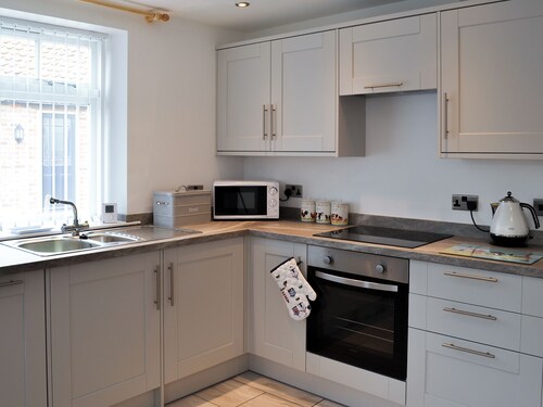 3 bedroom accommodation in Flamborough