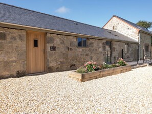 Exterior - 3 bedroom accommodation in Ventnor (Ventnor)